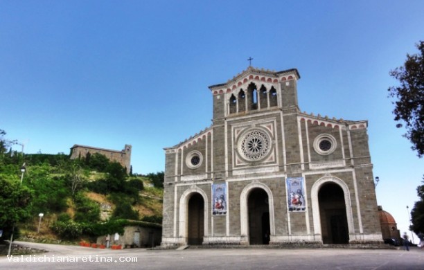 Lungo le mura di cortona